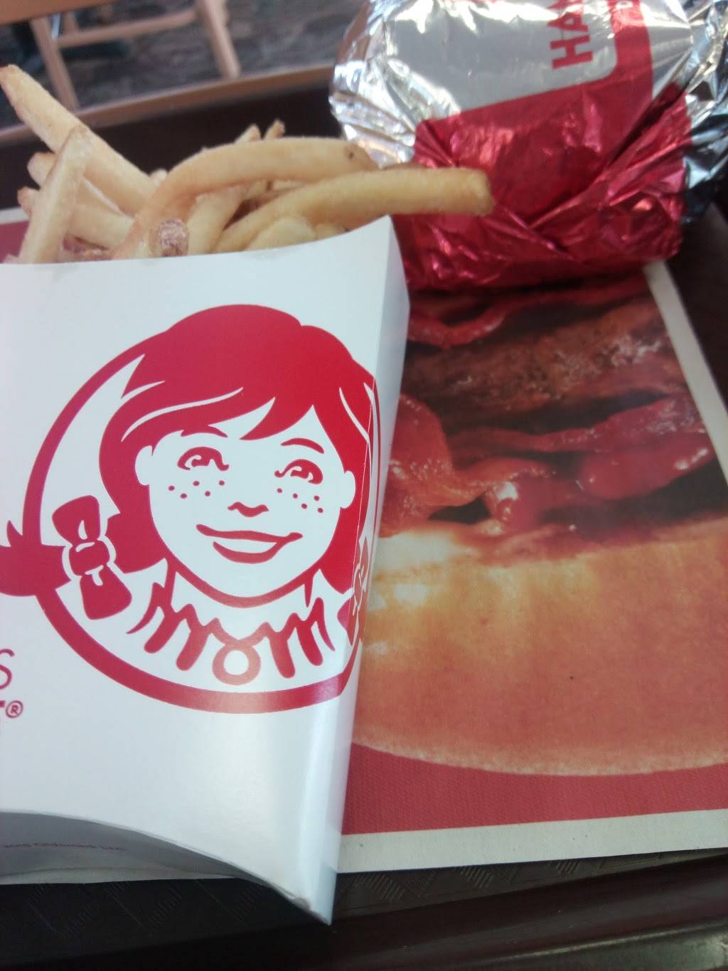 Wendys | restaurant | 1504 Hustonville Rd, Danville, KY 40422, USA | 8592362522 OR +1 859-236-2522