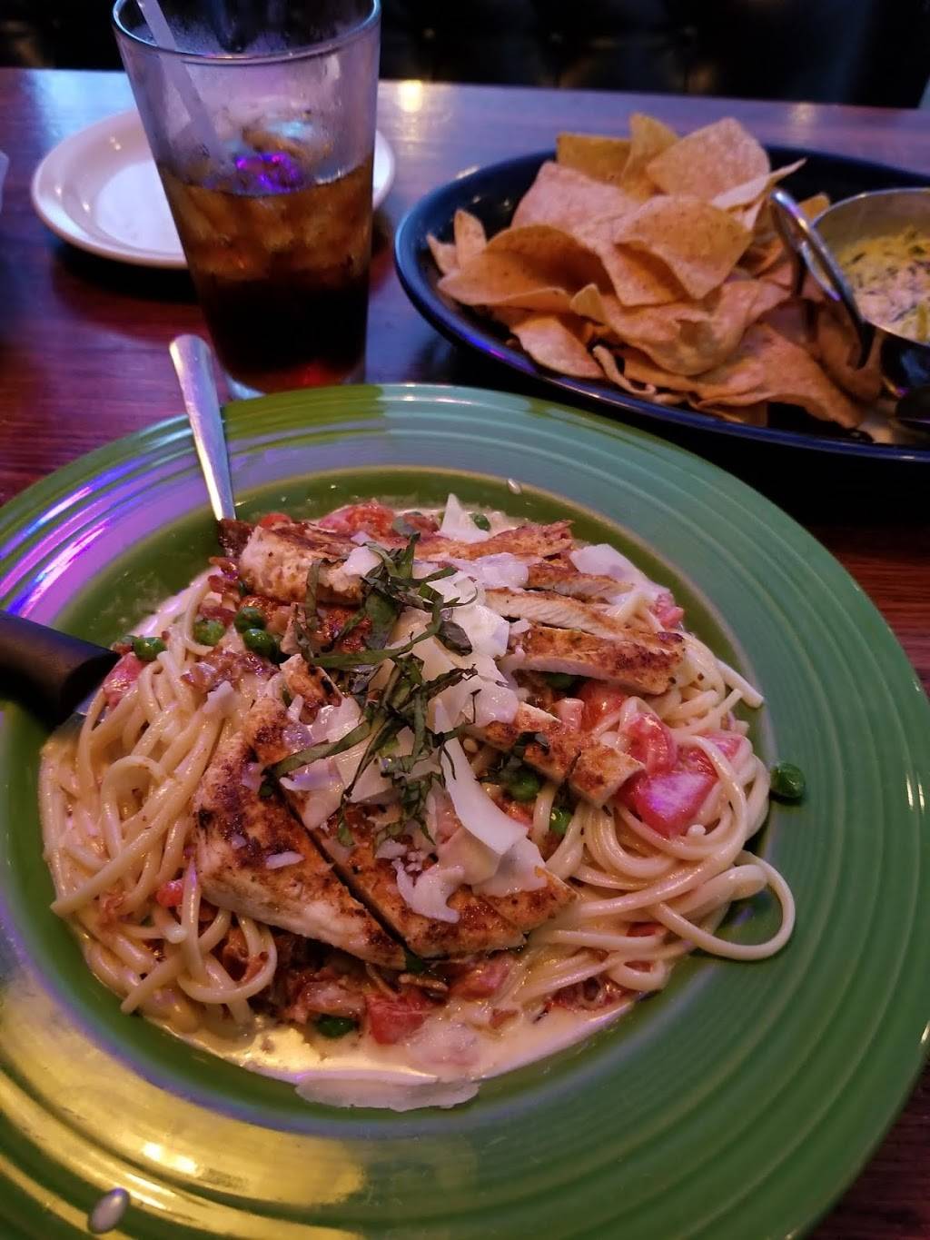 Pepperoncinis | restaurant | 201 E Main St, Milford, MA 01757, USA | 5084787377 OR +1 508-478-7377