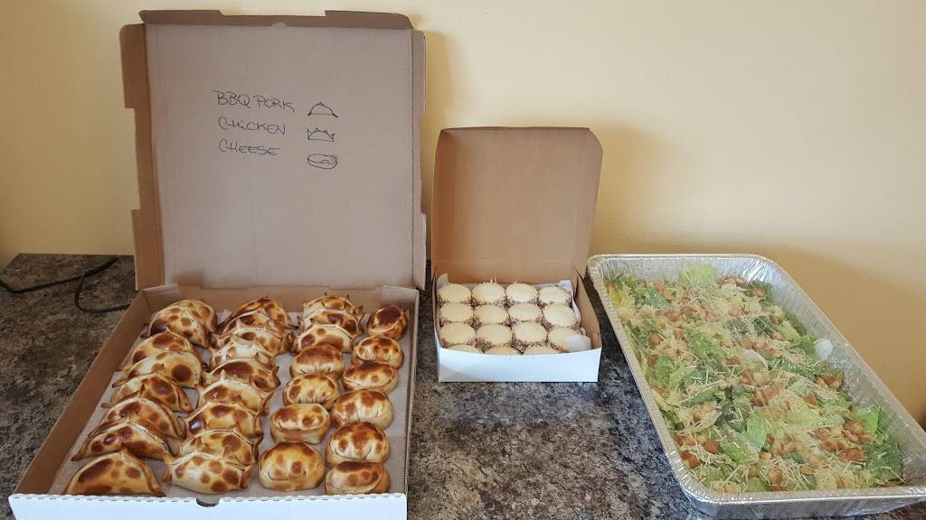 Maestro Empanadas | meal takeaway | 423 10th Ave, Coralville, IA 52241, USA | 3196217481 OR +1 319-621-7481