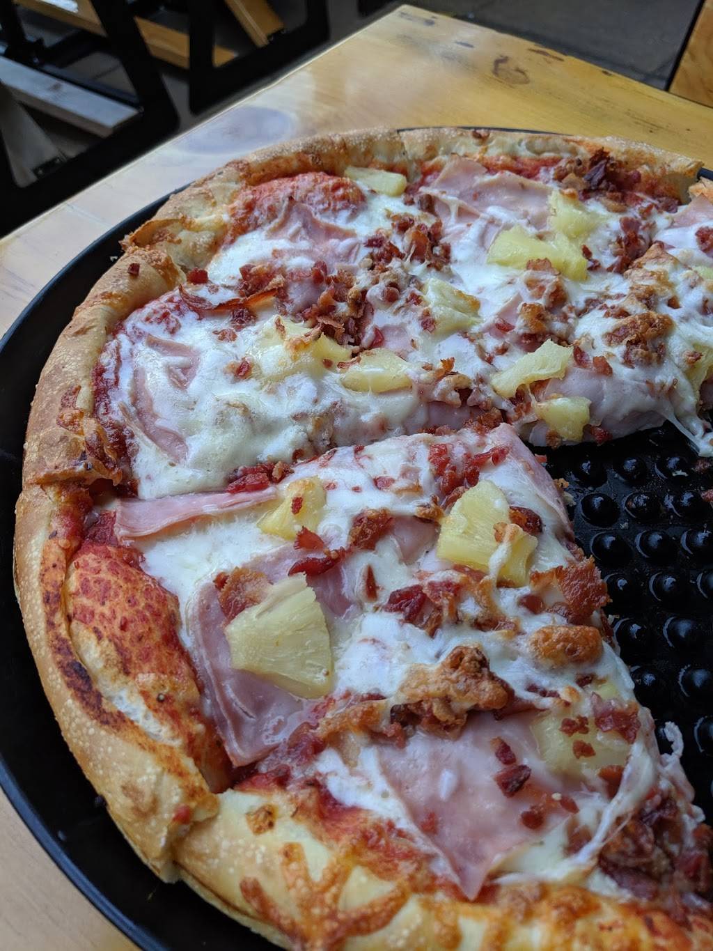 84 Court Pizza & Restaurant | restaurant | 84 Court St, Auburn, ME 04210, USA | 2073764940 OR +1 207-376-4940