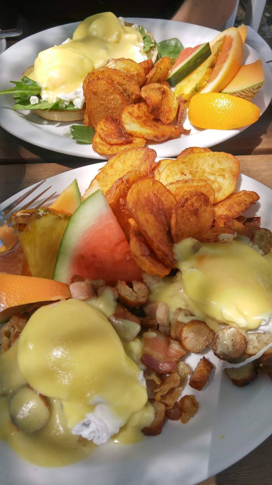 Binerie chik du centre ville | restaurant | 1150 Rue Royale, Trois-Rivières, QC G9A 4J1, Canada | 8198406687 OR +1 819-840-6687