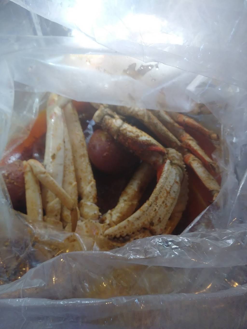 Crab du Jour | restaurant | 6320 Plantation Center Dr, Raleigh, NC 27616, USA | 9198032027 OR +1 919-803-2027