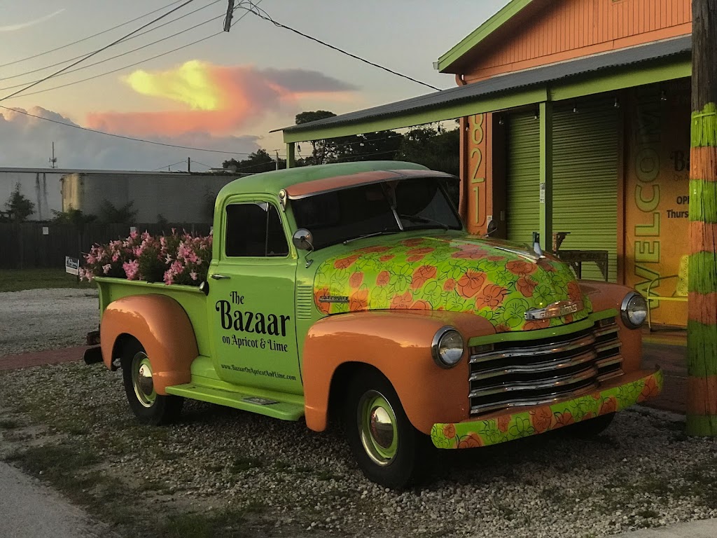 The Bazaar on Apricot & Lime | shopping mall | 821 Apricot Ave, Sarasota, FL 34237, USA | 9414451938 OR +1 941-445-1938