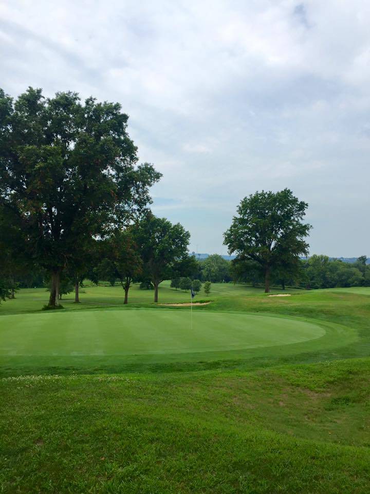 Marietta Country Club Inc | restaurant | 705 Pike St, Marietta, OH 45750, USA | 7403737722 OR +1 740-373-7722