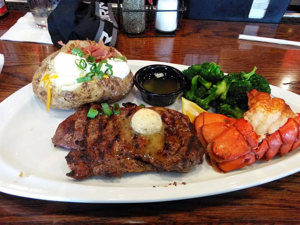 TGI Fridays | restaurant | 6721 La Tijera Blvd, Los Angeles, CA 90045, USA | 3103371143 OR +1 310-337-1143