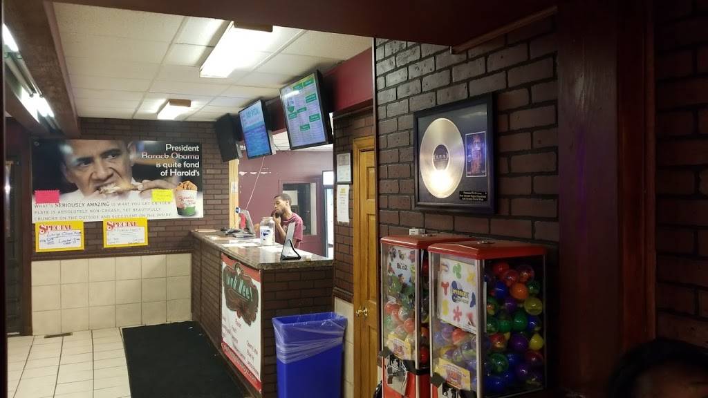 Harolds Chicken Shack | restaurant | 6690 Broadway, Merrillville, IN 46410, USA | 2194556188 OR +1 219-455-6188