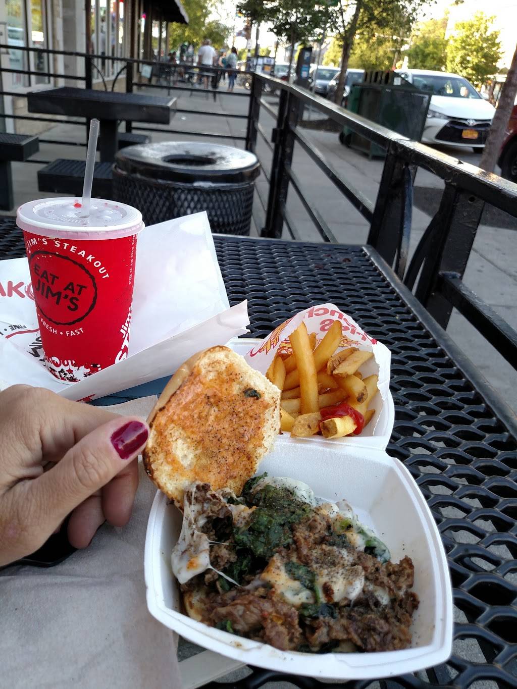 Jims SteakOut | restaurant | 938 Elmwood Ave, Buffalo, NY 14222, USA | 7168852900 OR +1 716-885-2900