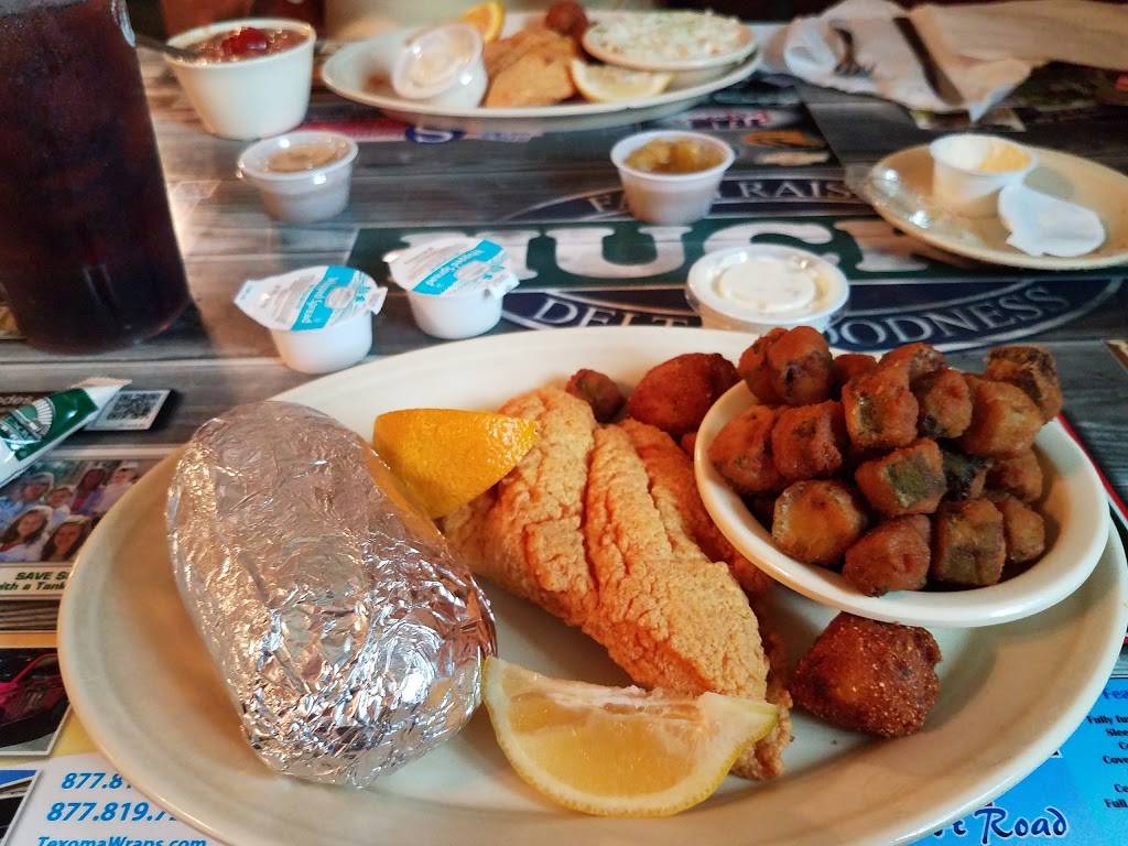 Hucks Catfish | restaurant | 2811 Trail Dr, Denison, TX 75020, USA | 9033370033 OR +1 903-337-0033