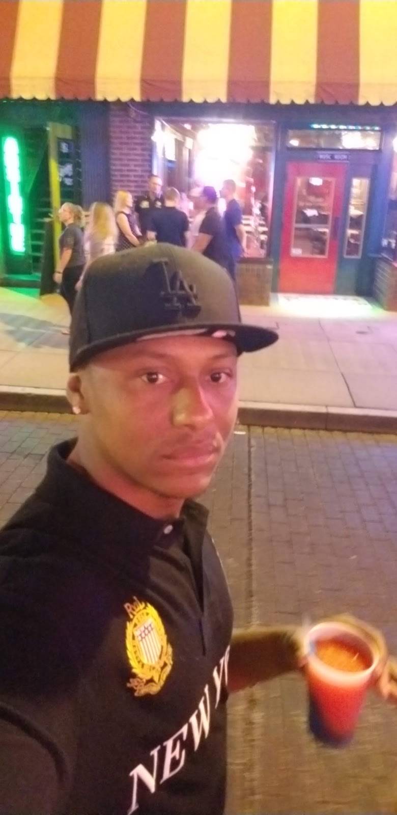 Peoples on Beale | restaurant | 323 Beale St, Memphis, TN 38103, USA | 9015237627 OR +1 901-523-7627