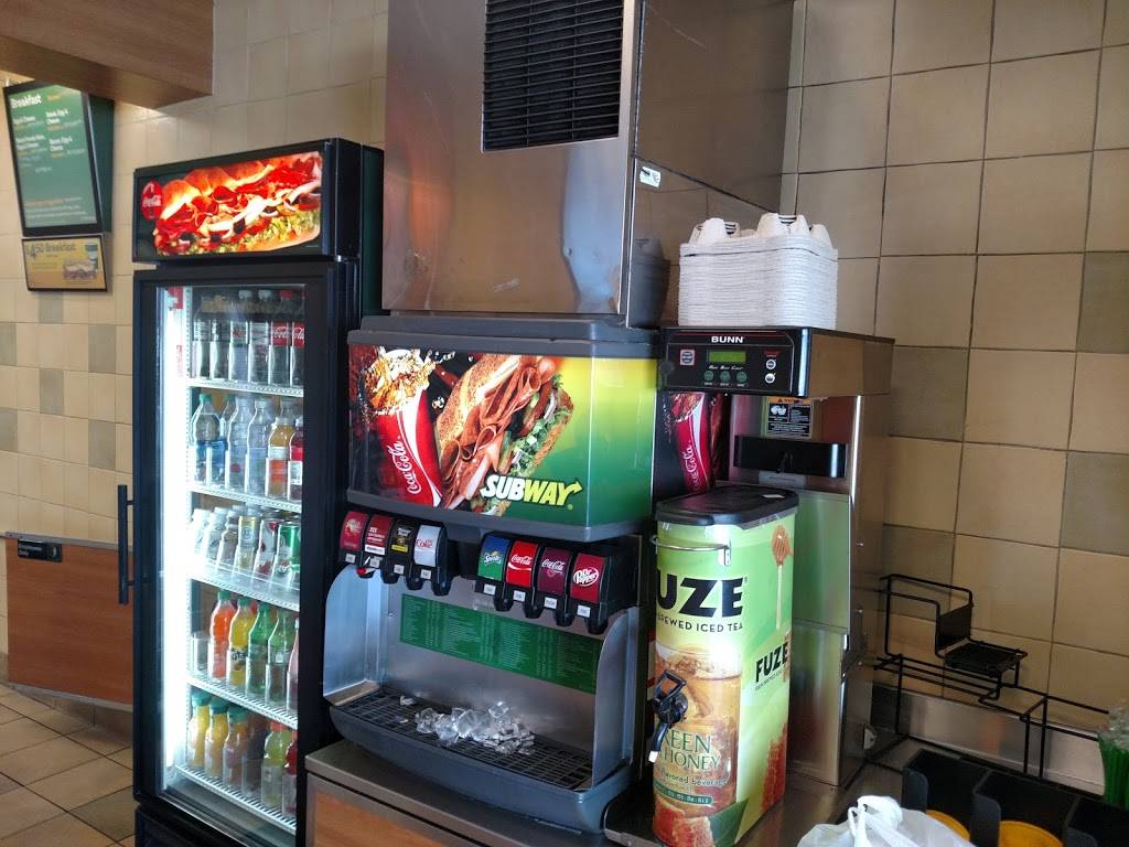 Subway Restaurants | restaurant | 13632 Foothill Blvd, Sylmar, CA 91342, USA | 8183675867 OR +1 818-367-5867