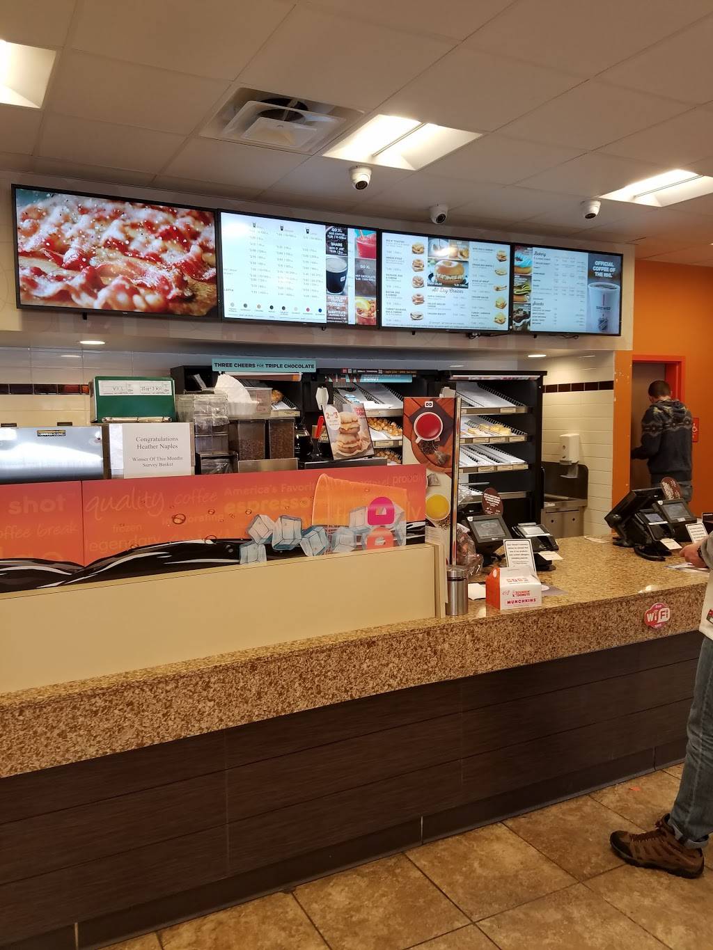 Dunkin | bakery | 725 Chestnut Ridge Rd, Morgantown, WV 26505, USA | 3042411386 OR +1 304-241-1386