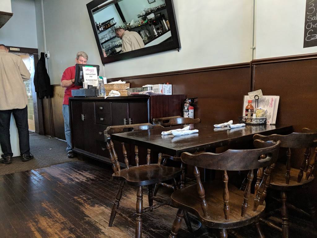 Hazels Diner | restaurant | 3401 Yonge St, North York, ON M4N 2M8, Canada | 4168500121 OR +1 416-850-0121