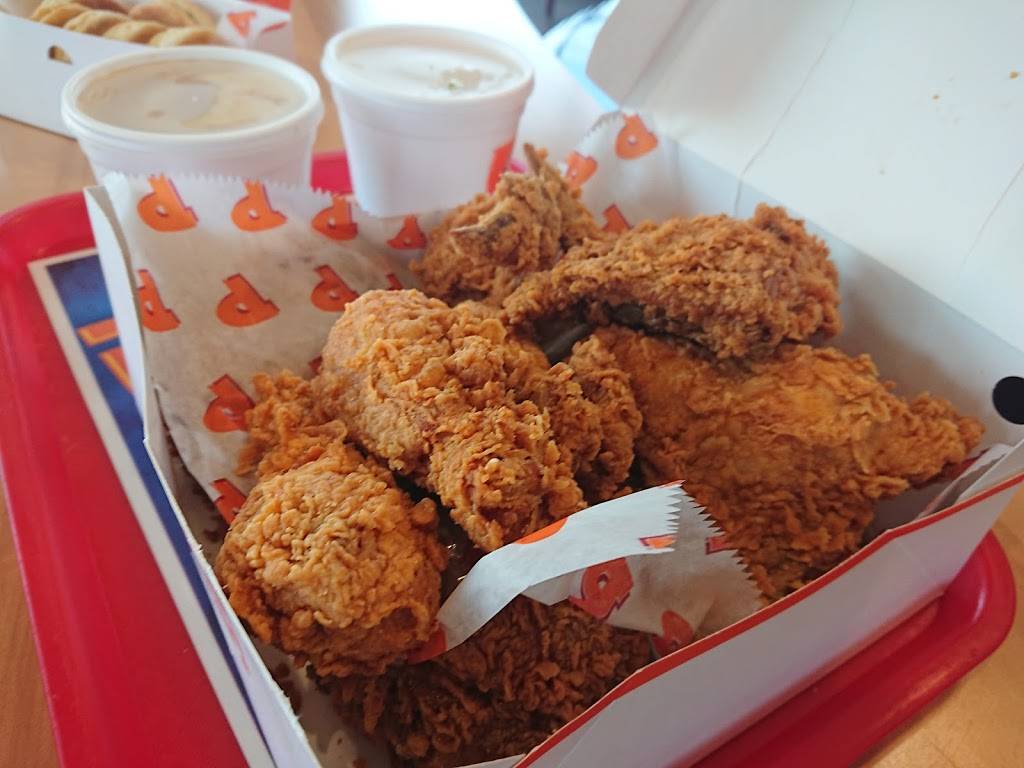 Popeyes Louisiana Kitchen | restaurant | 15201 Union Ave SW, Lakewood, WA 98498, USA | 2539838000 OR +1 253-983-8000