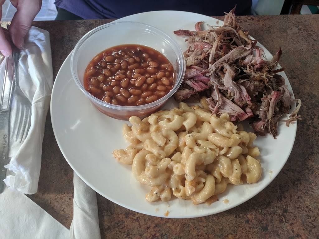 Bull Island BBQ | restaurant | 435 Messick Rd, Poquoson, VA 23662, USA | 7573324324 OR +1 757-332-4324