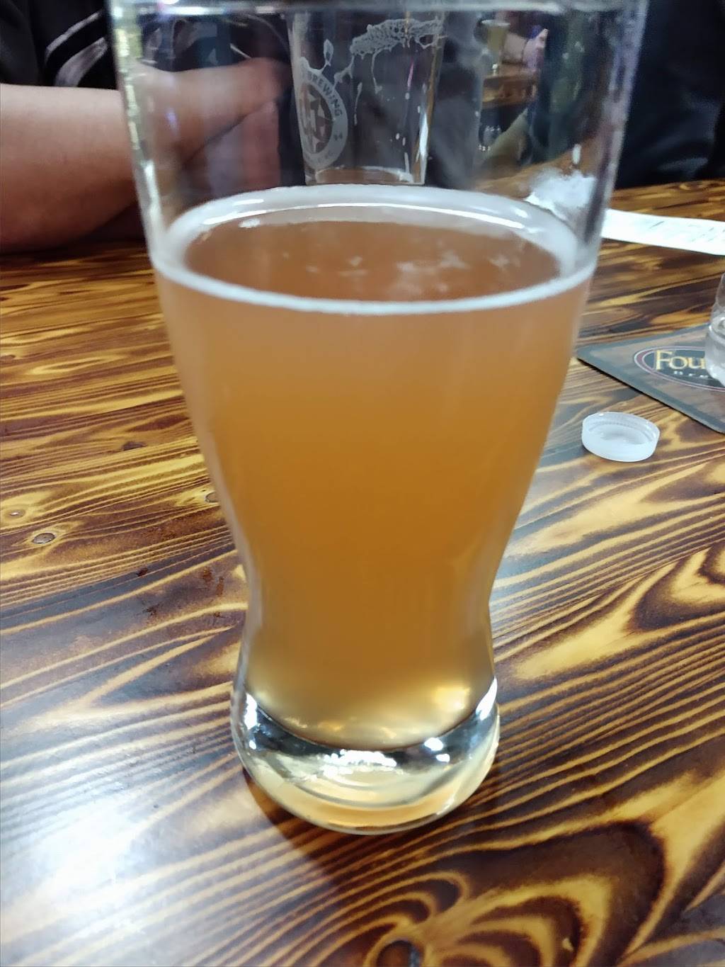 House of Hops | restaurant | 6909 Glenwood Ave #100, Raleigh, NC 27612, USA | 9193078870 OR +1 919-307-8870