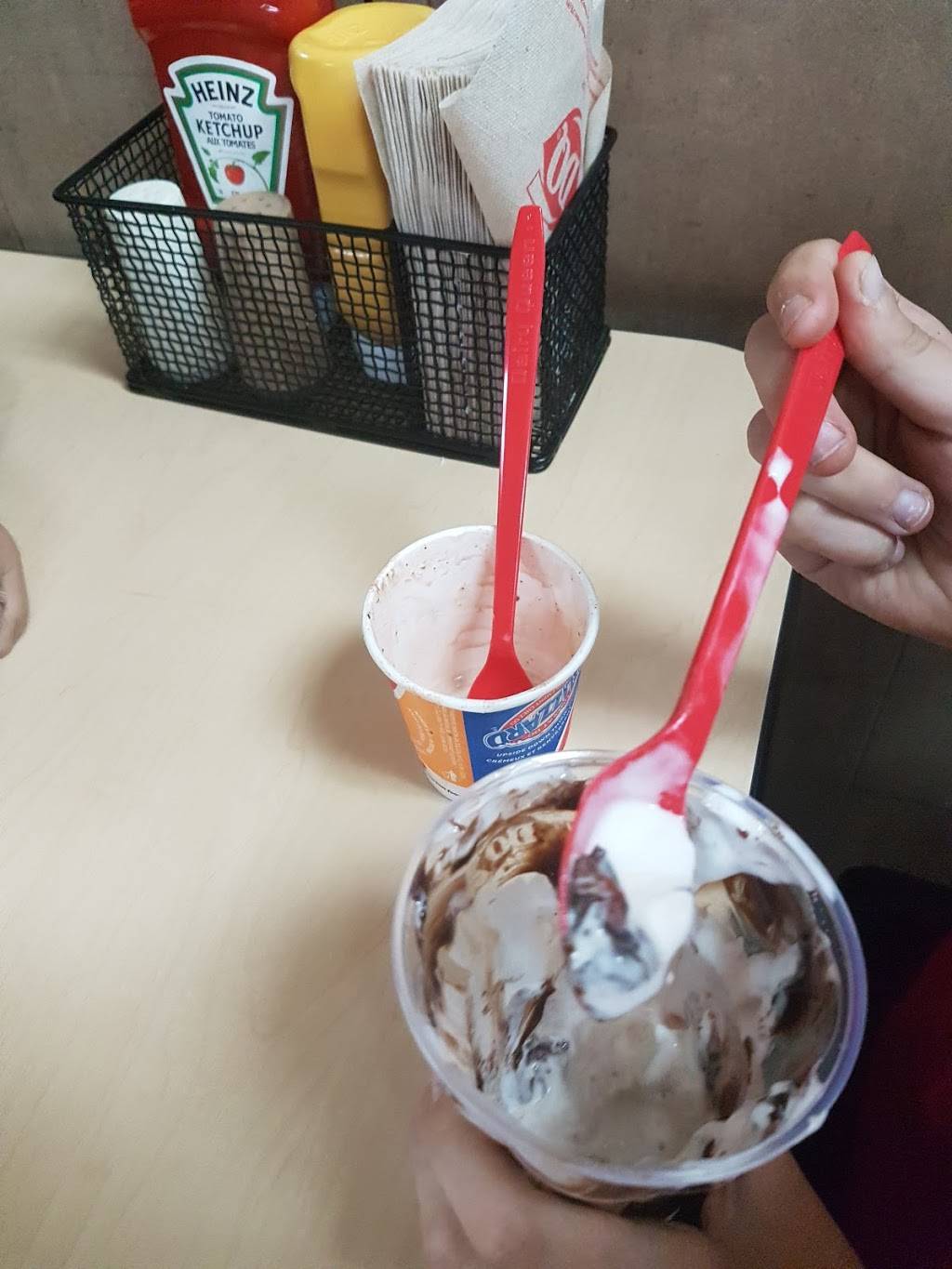 Dairy Queen Grill & Chill | restaurant | 2036 Robertson Rd, Nepean, ON K2H 5Y8, Canada | 6137211396 OR +1 613-721-1396