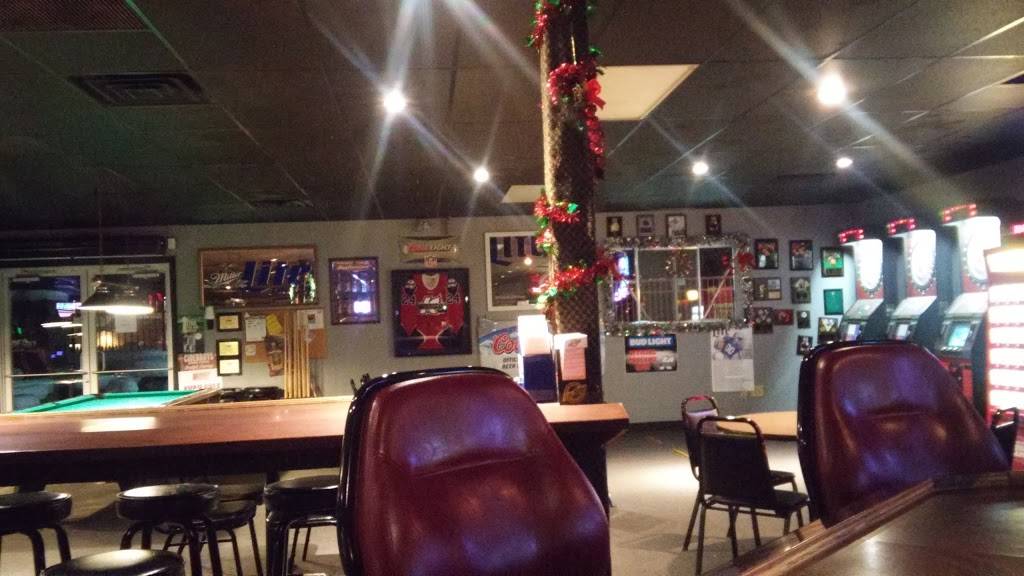 Nob Hill Bar & Grill | restaurant | 4218 S Sprinkle Rd, Kalamazoo, MI 49001, USA | 2693492965 OR +1 269-349-2965