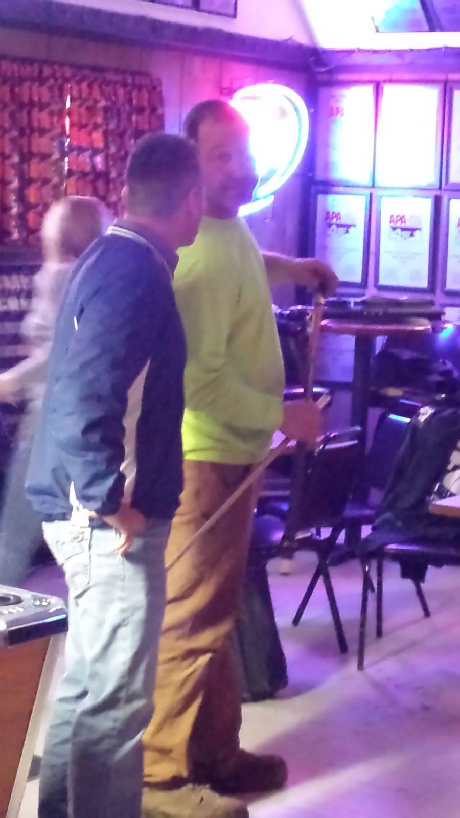 Macs Bar & Grill | restaurant | 16066 Main Market Rd, Parkman, OH 44080, USA | 4405483871 OR +1 440-548-3871