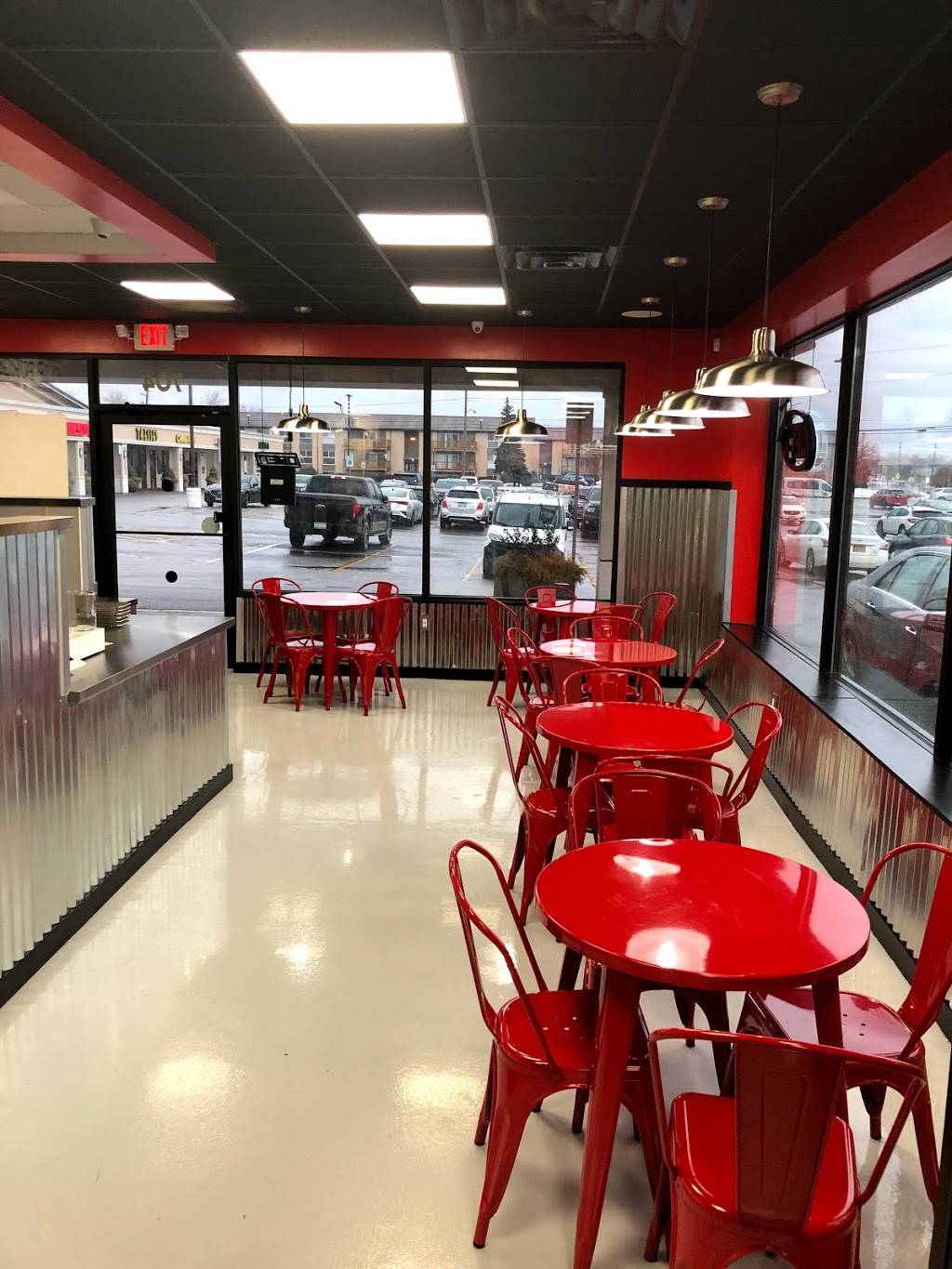 Flip Burger | restaurant | 704 Maple Rd, Buffalo, NY 14221, USA | 7165807741 OR +1 716-580-7741