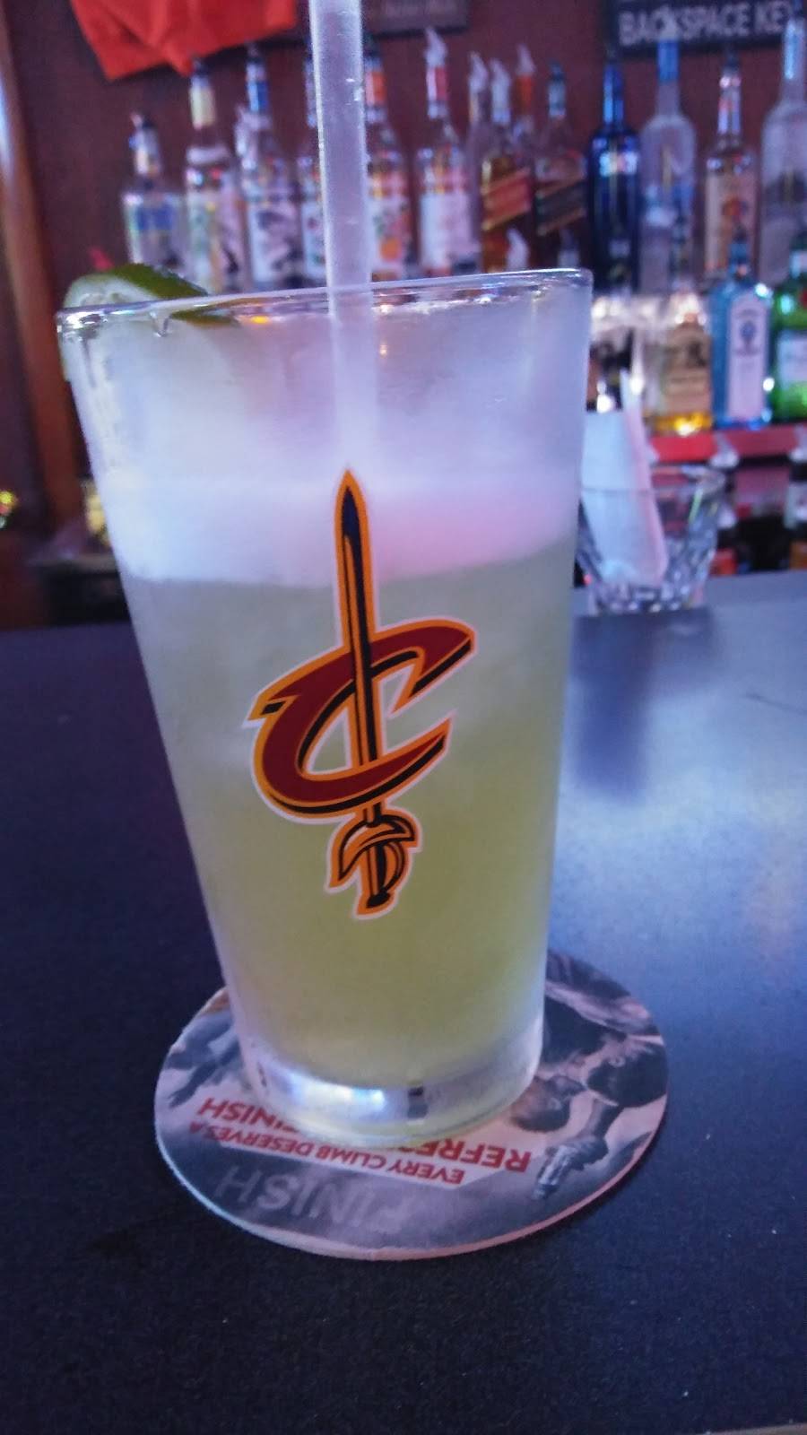 Ice House Tavern and Grill | restaurant | 10036 Brookpark Rd, Cleveland, OH 44130, USA | 2162677660 OR +1 216-267-7660