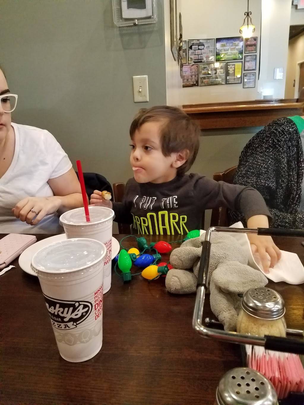 Minskys Pizza | restaurant | 812 W Foxwood Dr, Raymore, MO 64083, USA | 8163311700 OR +1 816-331-1700