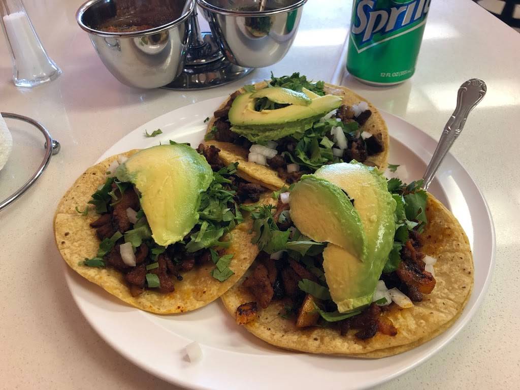 The Golden Village Mexican Restaurant | restaurant | 3619 W North Ave, Chicago, IL 60647, USA | 7733608134 OR +1 773-360-8134