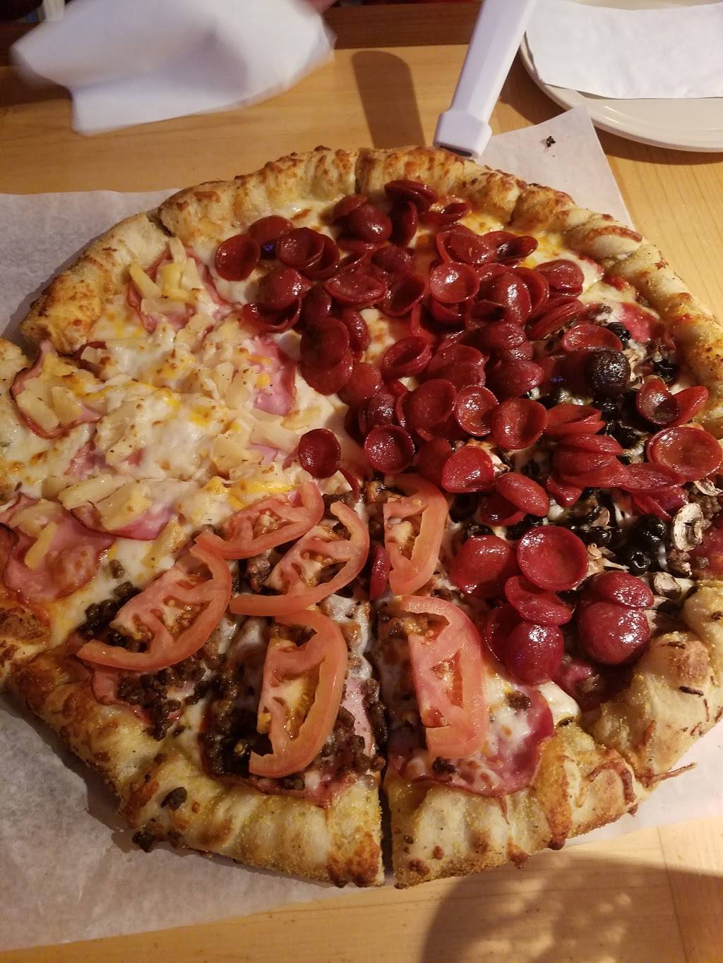 Lexiz Pizza Pub | restaurant | 1613 Westside Hwy, Kelso, WA 98626, USA | 3605751960 OR +1 360-575-1960