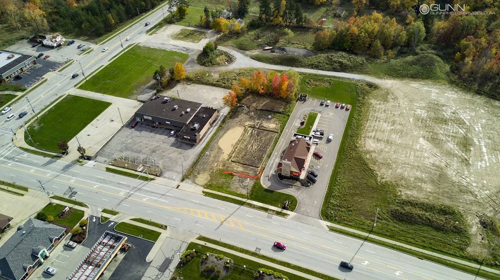 Dunkin | bakery | 1057 W Royalton Rd, Broadview Heights, OH 44147, USA | 4404572650 OR +1 440-457-2650