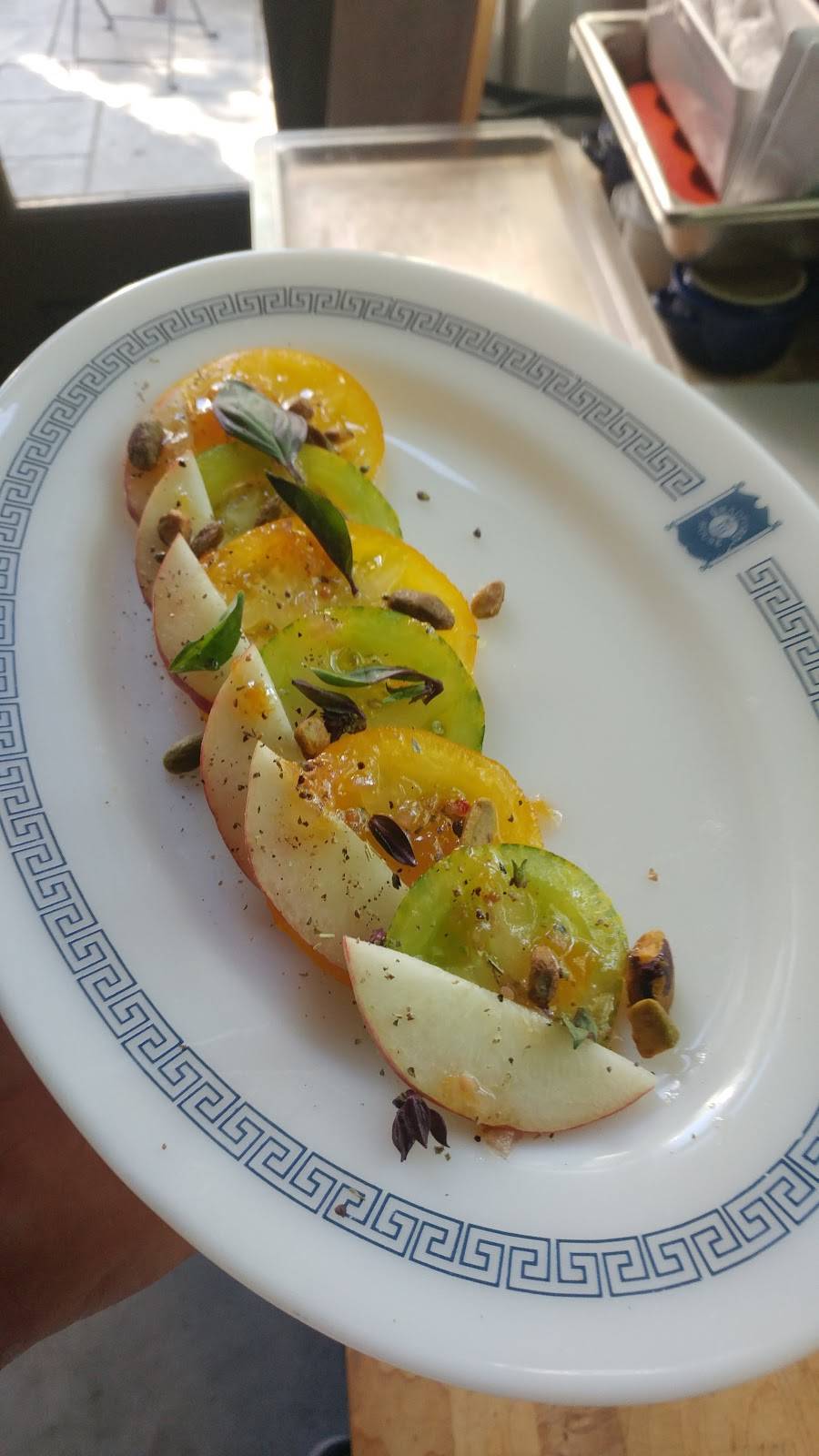 The Shellmore | restaurant | 357 N Shelmore Blvd, Mt Pleasant, SC 29464, USA | 8436549278 OR +1 843-654-9278