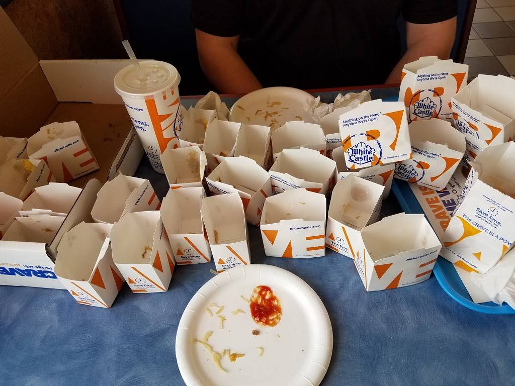 White Castle | restaurant | 5618 W North Ave, Chicago, IL 60639, USA | 7738890194 OR +1 773-889-0194