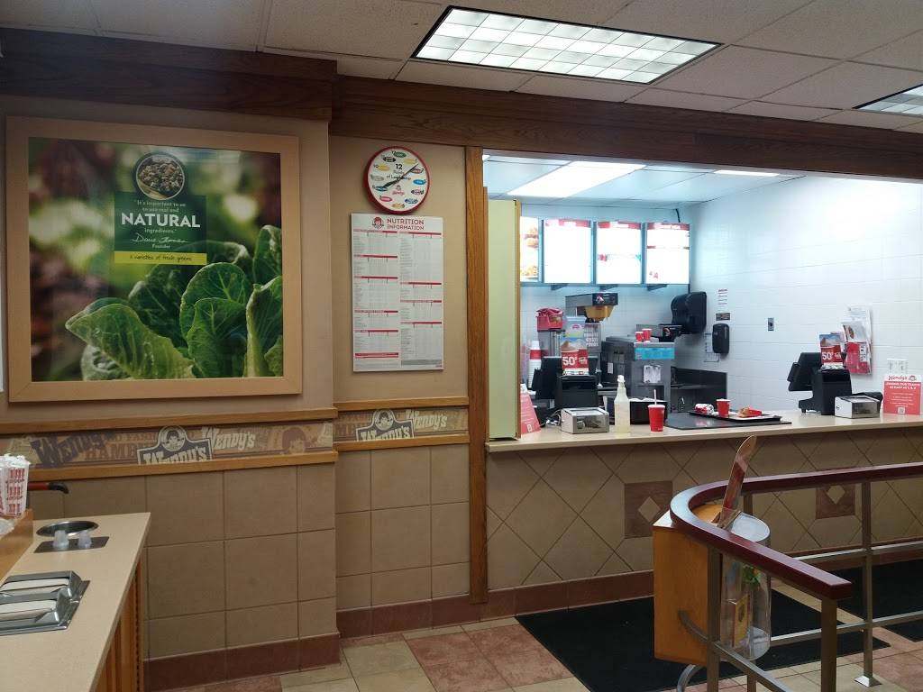Wendys | restaurant | 2112 E Moreland Blvd, Waukesha, WI 53186, USA | 2625491180 OR +1 262-549-1180
