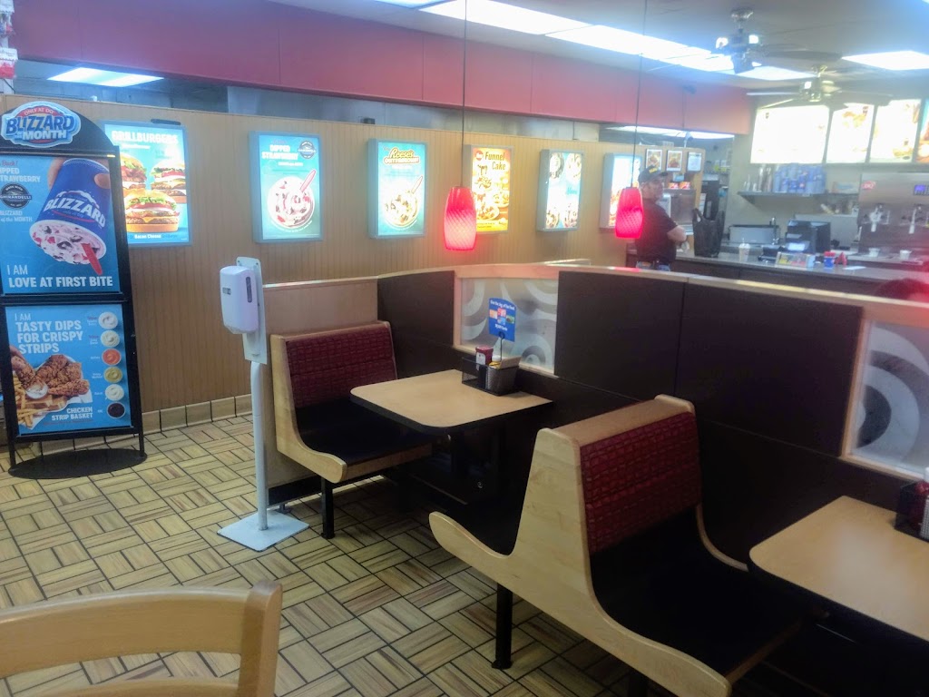 KFC | restaurant | 8201 N Florida Ave, Tampa, FL 33604, USA | 8139908258 OR +1 813-990-8258