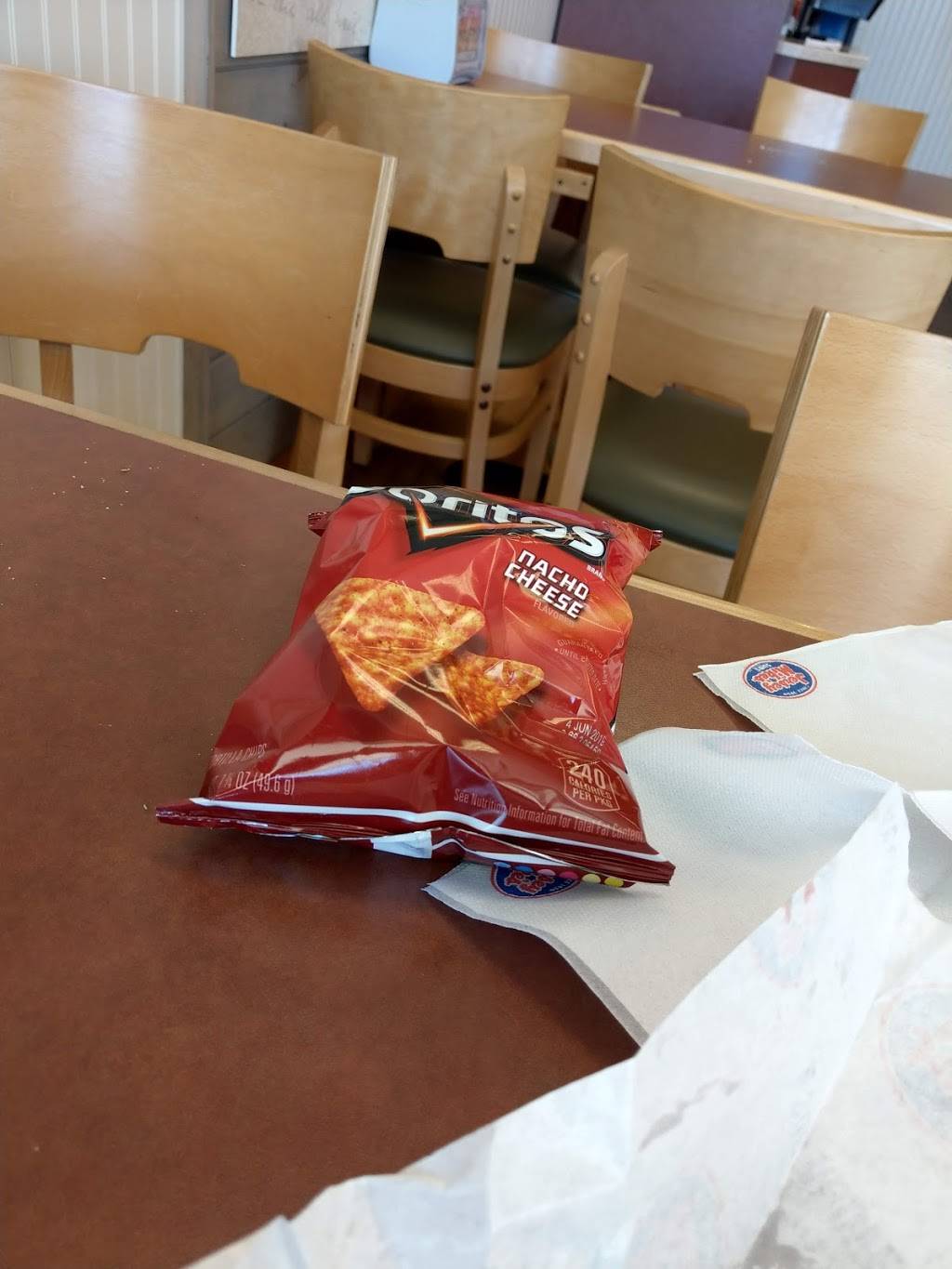 Jersey Mikes Subs | restaurant | 537 Main St, East Greenwich, RI 02818, USA | 4013982752 OR +1 401-398-2752