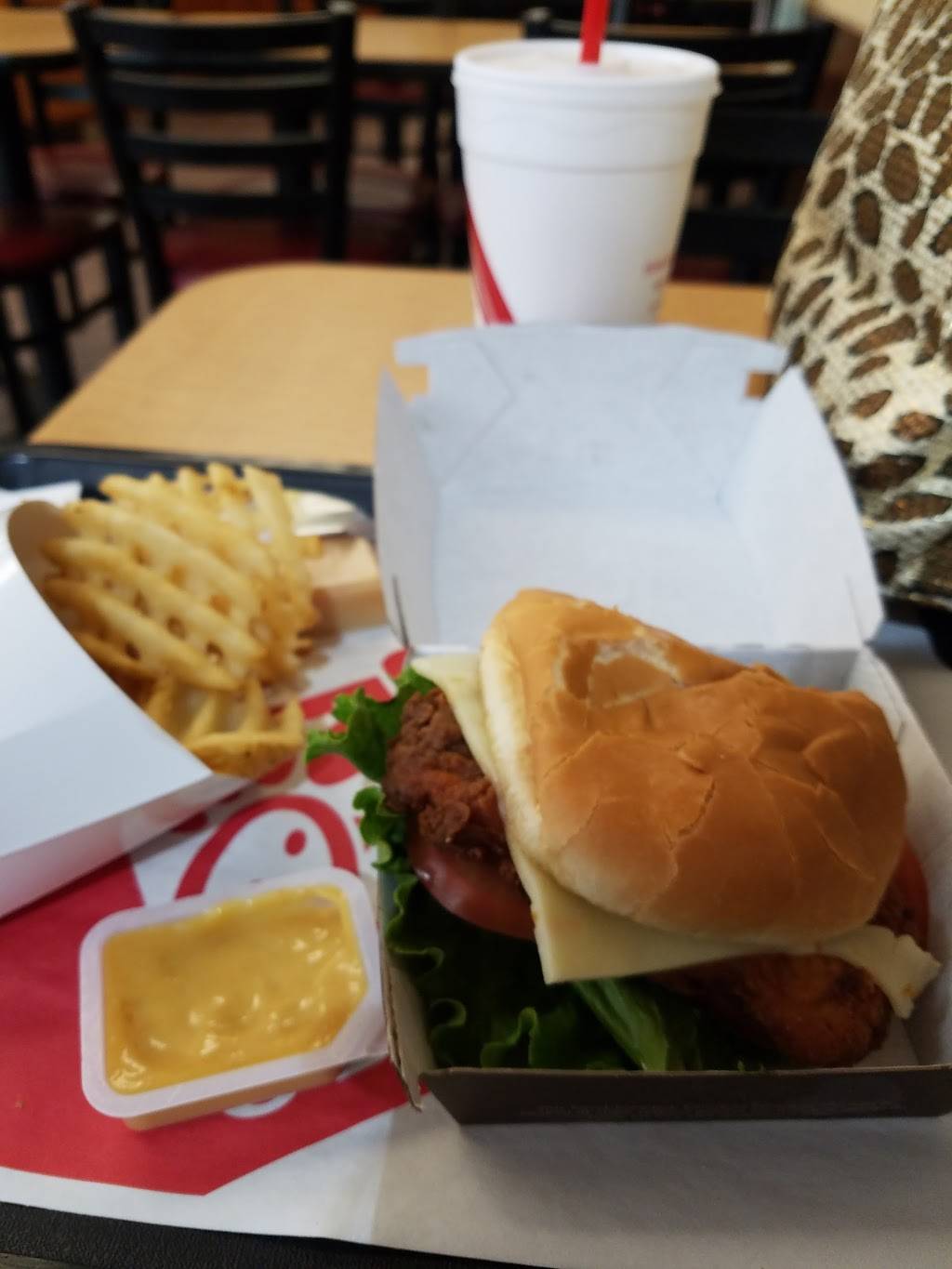 Chick-fil-A | restaurant | 4600 S Medford Dr Ste 1262, Lufkin, TX 75901, USA | 9366322333 OR +1 936-632-2333
