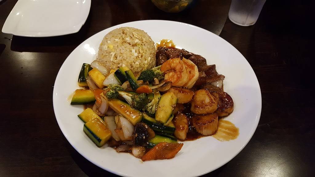 Sumo Sushi | restaurant | 55 Crystal Ave #24, Derry, NH 03038, USA | 6032605348 OR +1 603-260-5348