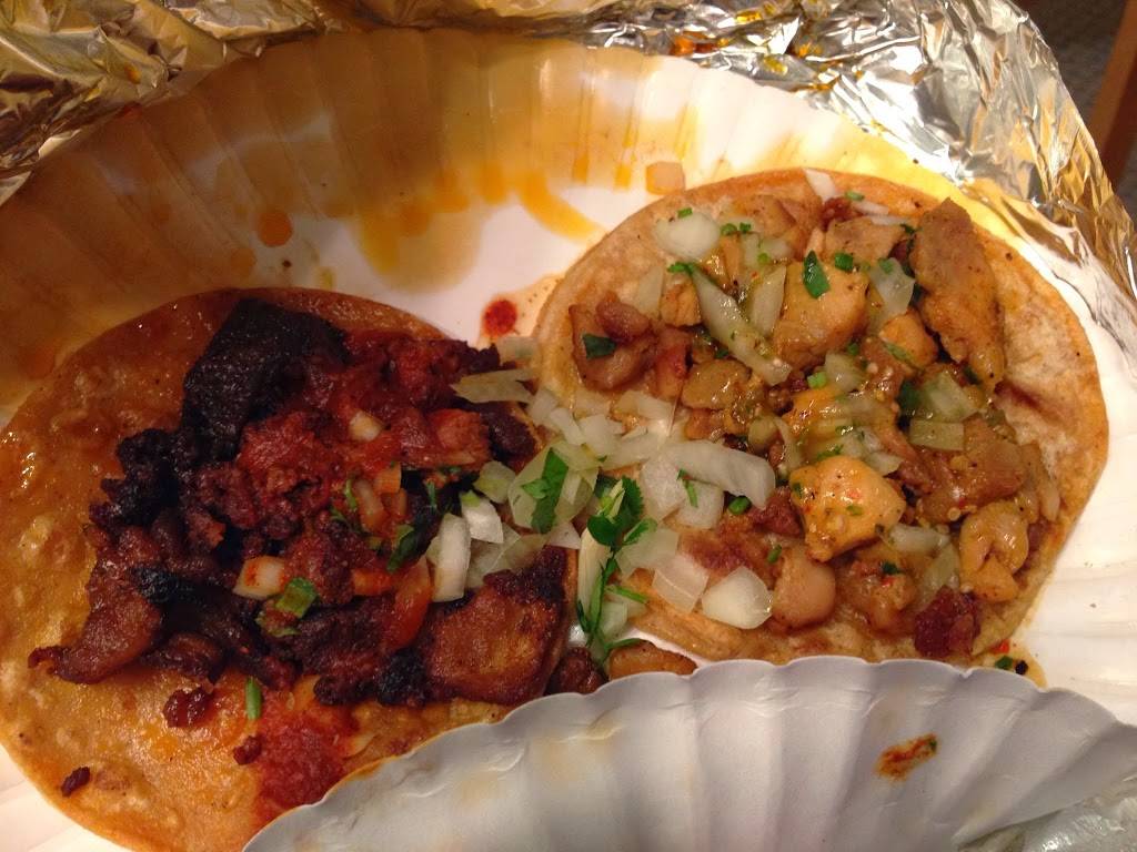 Tacos El Grullense | restaurant | 3018 Middlefield Rd, Redwood City, CA 94063, USA | 6502990600 OR +1 650-299-0600