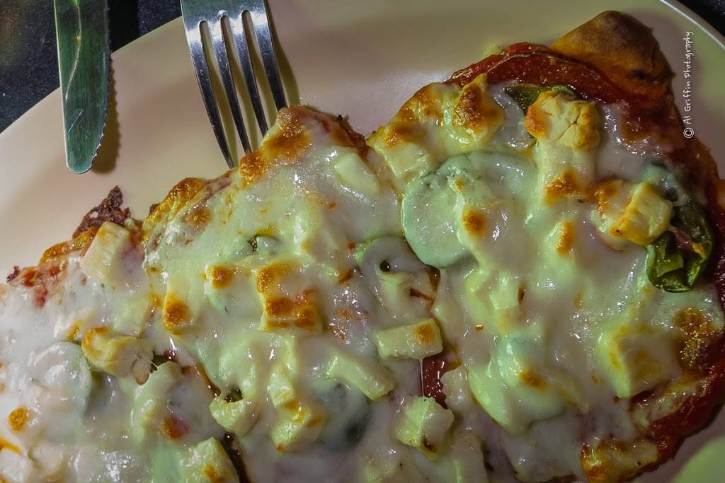 Oh Tommys Pub & Grill | restaurant | 6285 N, MO-7, Roach, MO 65787, USA | 5733473133 OR +1 573-347-3133