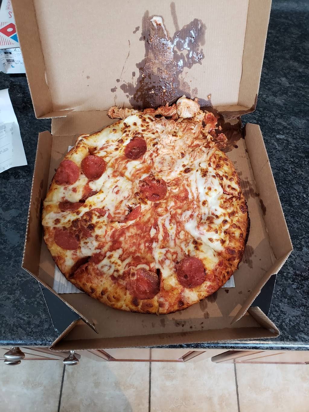 Dominos Pizza | meal delivery | 979 S Lapeer Rd, Oxford, MI 48371, USA | 2486283202 OR +1 248-628-3202