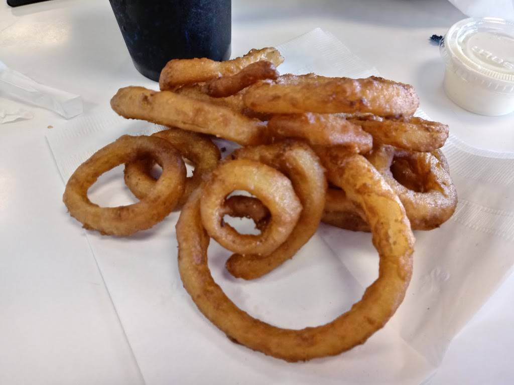 Moo Moos Burger Barn | restaurant | 10940A Trinity Pkwy # A, Stockton, CA 95219, USA | 2099579450 OR +1 209-957-9450