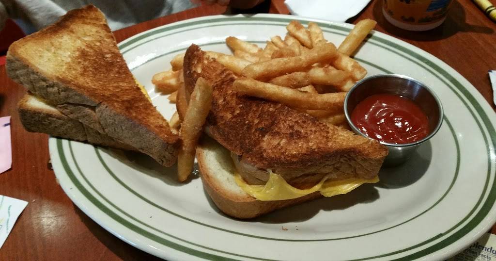 Blackfinn Randhurst Grill | restaurant | 157 Randhurst Village Dr, Mt Prospect, IL 60056, USA | 8473985501 OR +1 847-398-5501