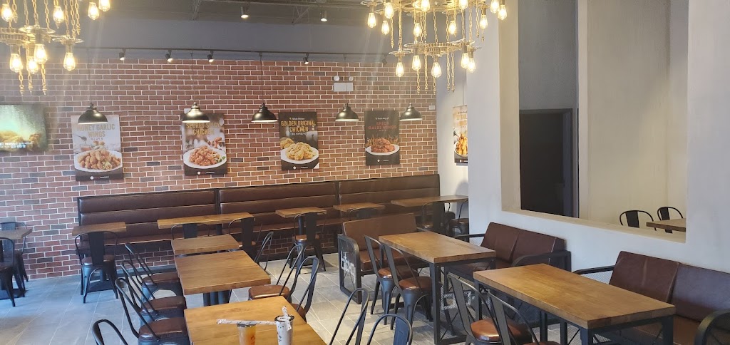 bb.q Chicken Lincoln Park | restaurant | 1337 W Fullerton Ave, Chicago, IL 60614, USA | 3128882947 OR +1 312-888-2947