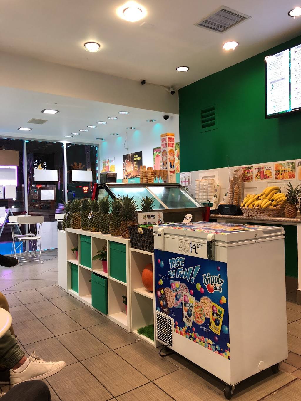 Hollywood Rock Cafe | cafe | 6511 Hollywood Blvd, Los Angeles, CA 90028, USA | 3233452600 OR +1 323-345-2600