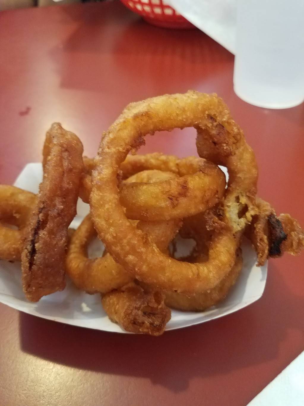 Theos Drive Inn | restaurant | 2626 E Main St, Grand Prairie, TX 75050, USA | 9722623309 OR +1 972-262-3309