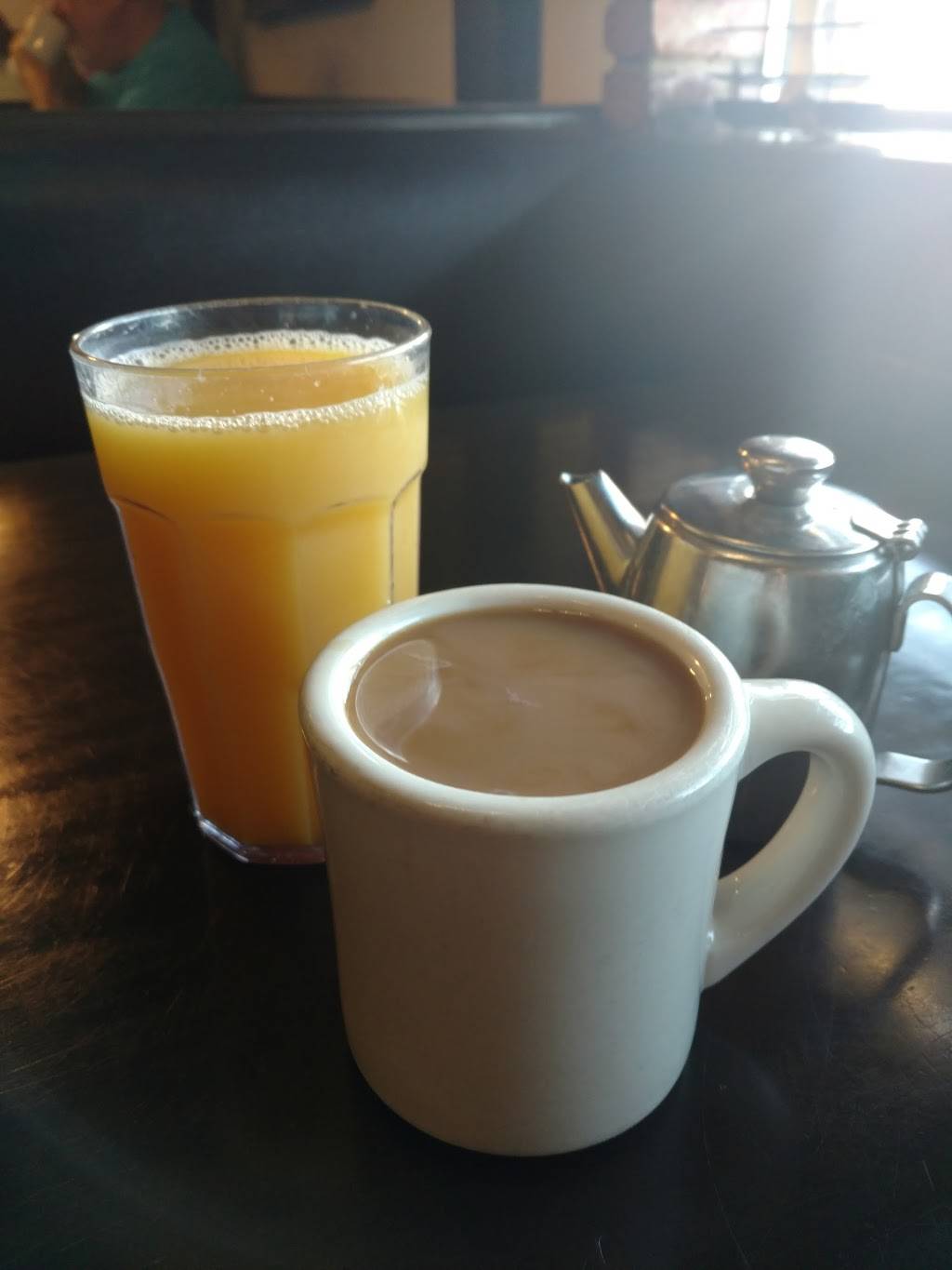 Marie Callenders | restaurant | 340 E Whittier Blvd, La Habra, CA 90631, USA | 5626910705 OR +1 562-691-0705