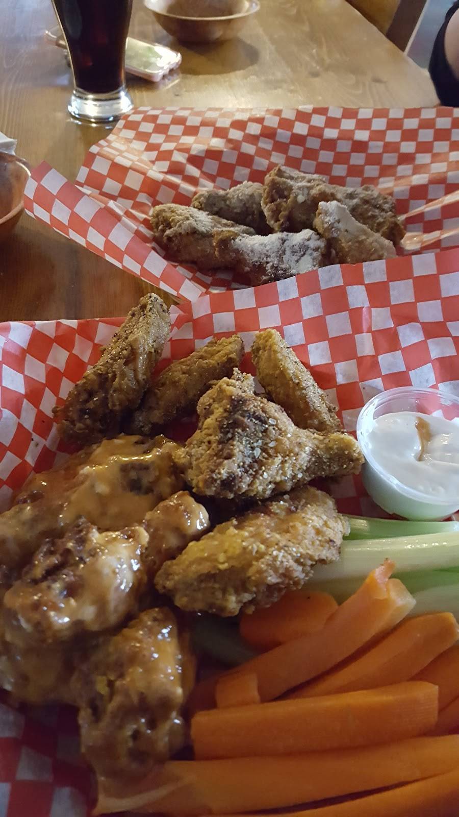 Some Place Else | restaurant | 49 Scott St W, St. Catharines, ON L2R 1C9, Canada | 9053977485 OR +1 905-397-7485