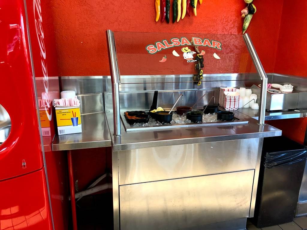 Albertos Mexican Food | restaurant | 4805, 1425 E Edinger Ave, Santa Ana, CA 92705, USA | 7148349680 OR +1 714-834-9680