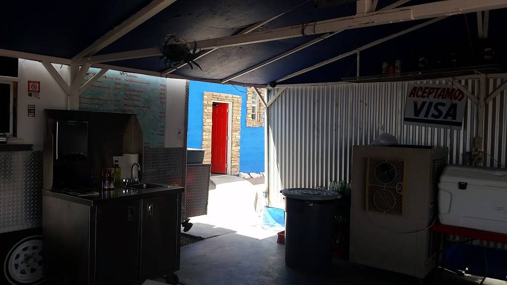San Carlos Mariscos Y Cahuamanta | restaurant | 6102 S Nogales Hwy, Tucson, AZ 85706, USA | 5206316939 OR +1 520-631-6939