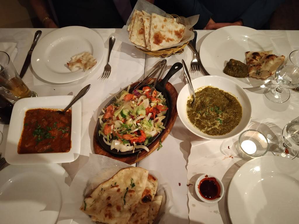 Savera Indian Cuisine | restaurant | 805 St Clair Ave W, Toronto, ON M6C 1B9, Canada | 4166572500 OR +1 416-657-2500
