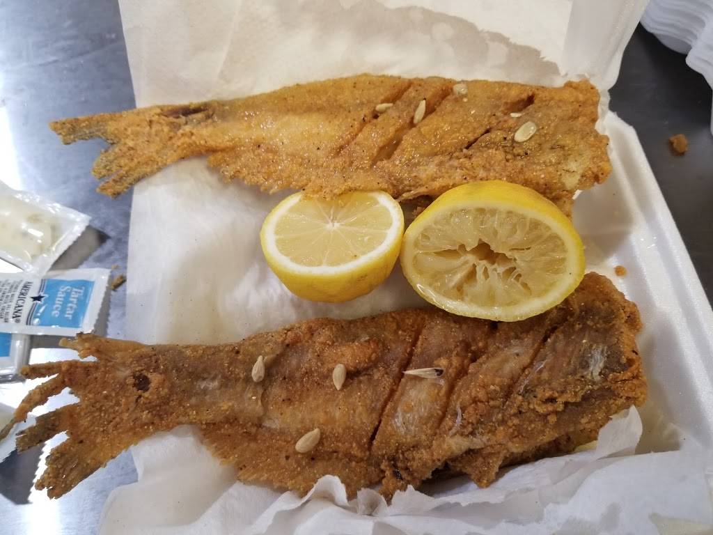 J&J Fish and Chicken | restaurant | 900 GA-138, Stockbridge, GA 30281, USA | 6784896366 OR +1 678-489-6366