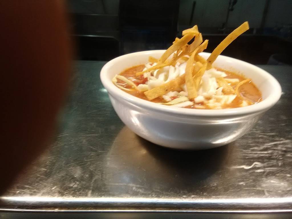 Celebrity Restaurant | restaurant | 3109 S Yale Ave, Tulsa, OK 74135, USA | 9187431800 OR +1 918-743-1800